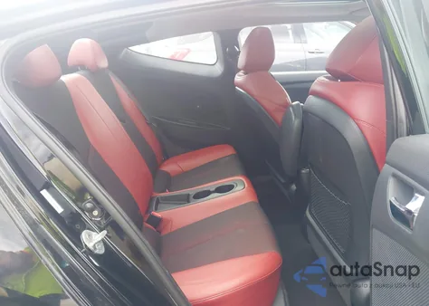 2012 Hyundai Veloster Base W/Red/Black z USA, uszkodzony, nr VIN KMHTC6AD9CU053040